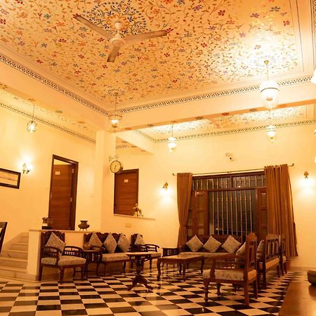 Hotel Karohi Villa ウダイプル エクステリア 写真