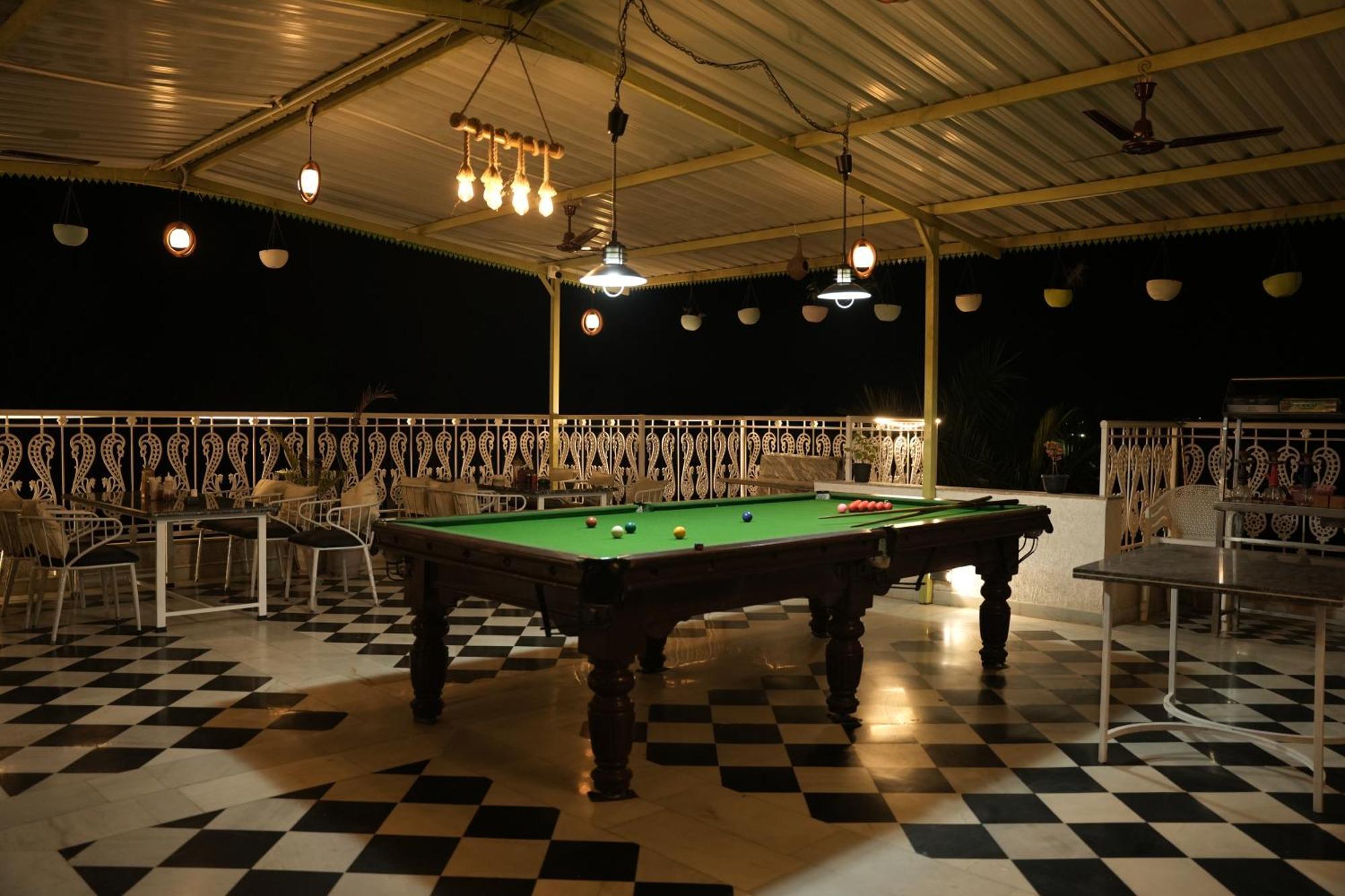 Hotel Karohi Villa ウダイプル エクステリア 写真