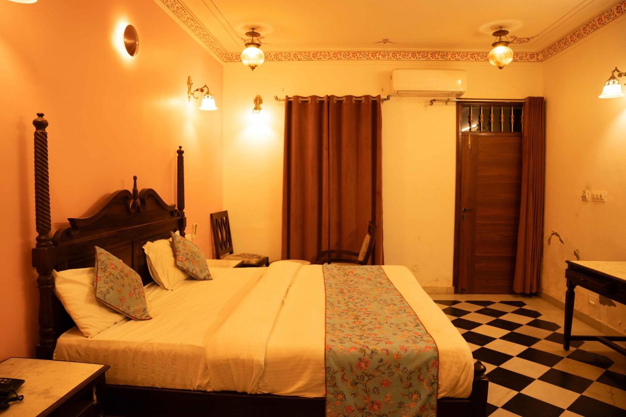 Hotel Karohi Villa ウダイプル エクステリア 写真