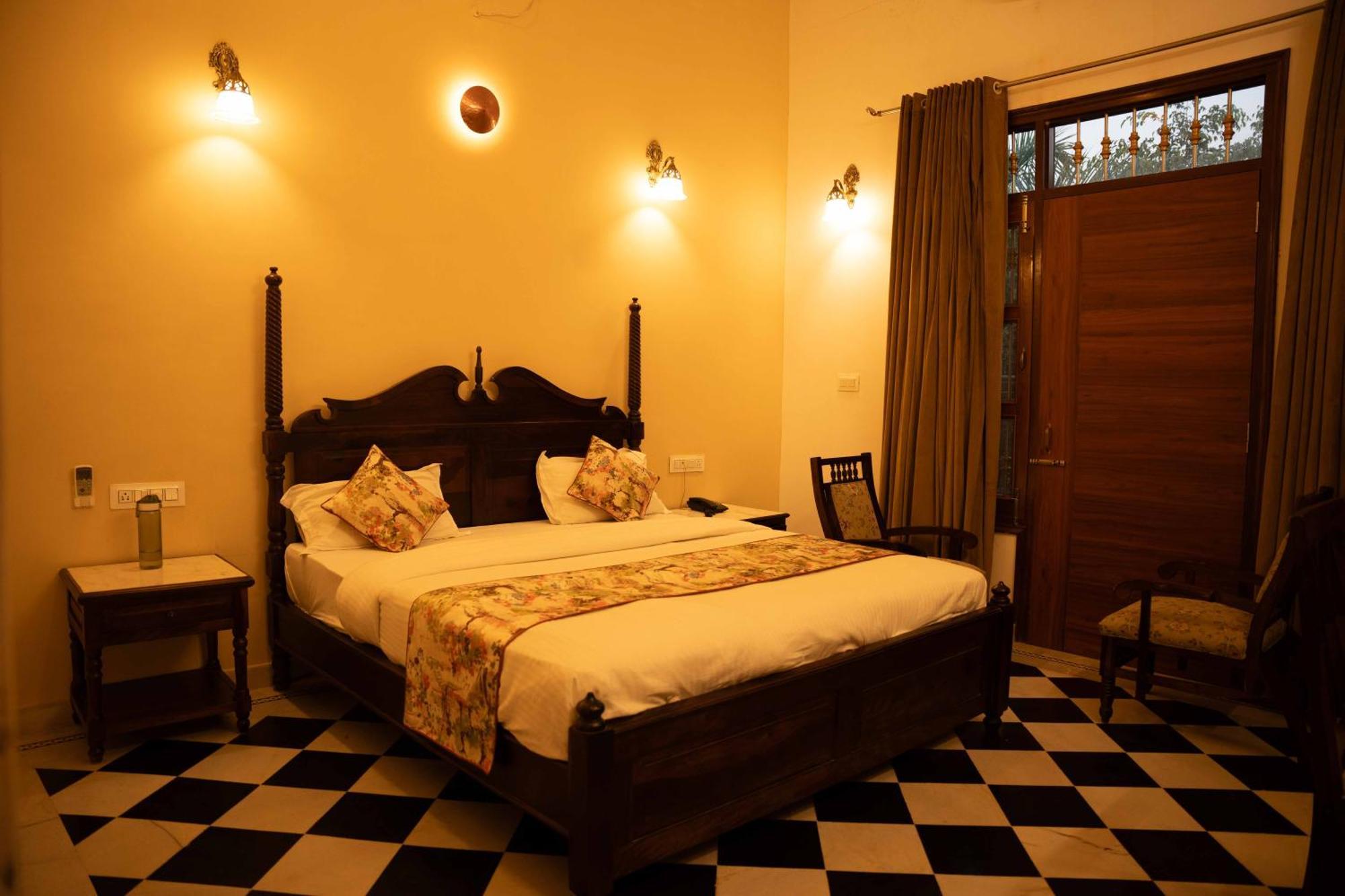Hotel Karohi Villa ウダイプル エクステリア 写真