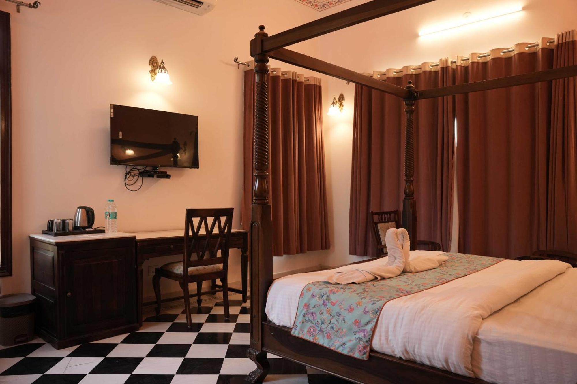 Hotel Karohi Villa ウダイプル エクステリア 写真